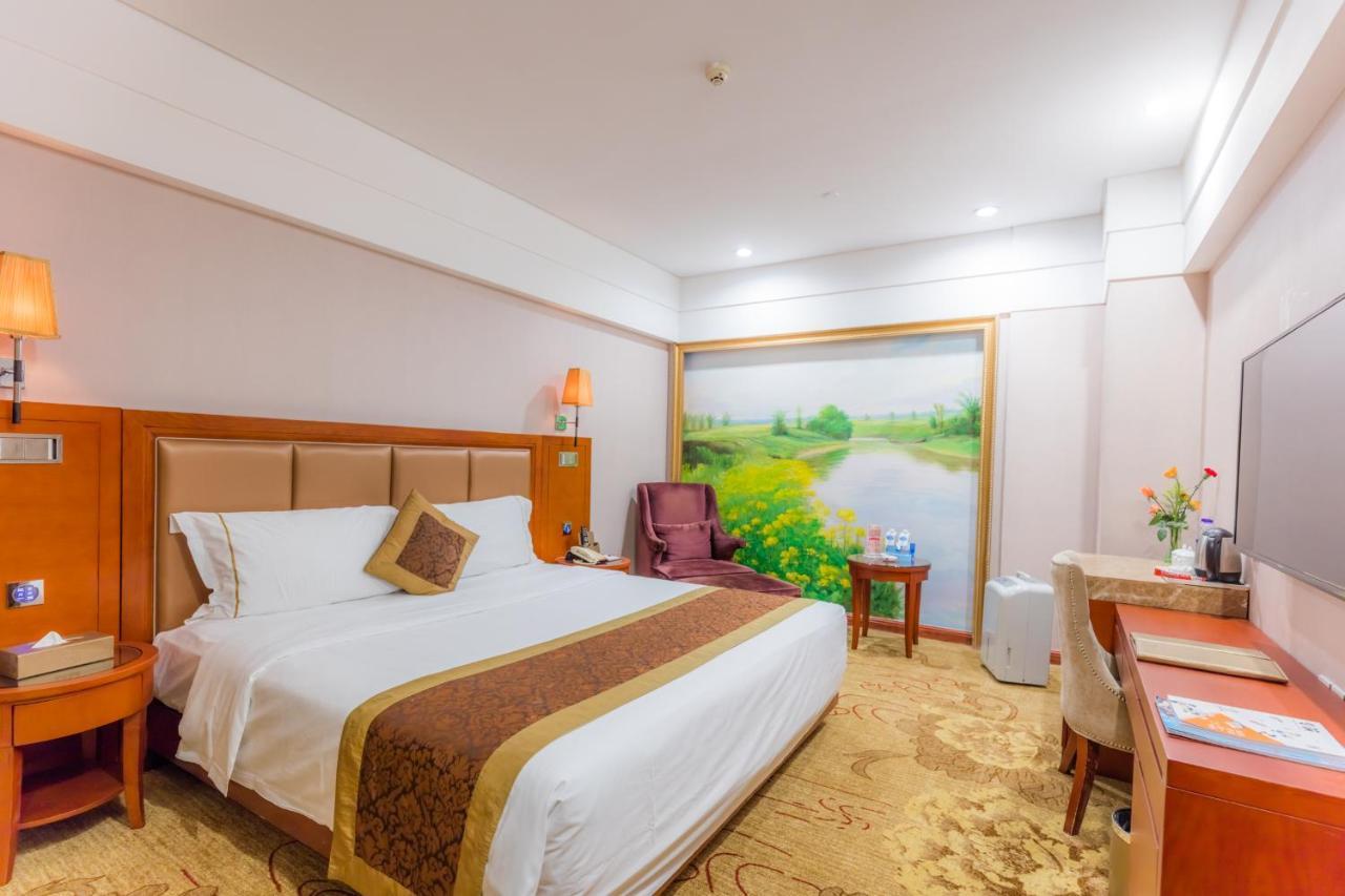 Zhuhai Guotai Hotel Екстериор снимка
