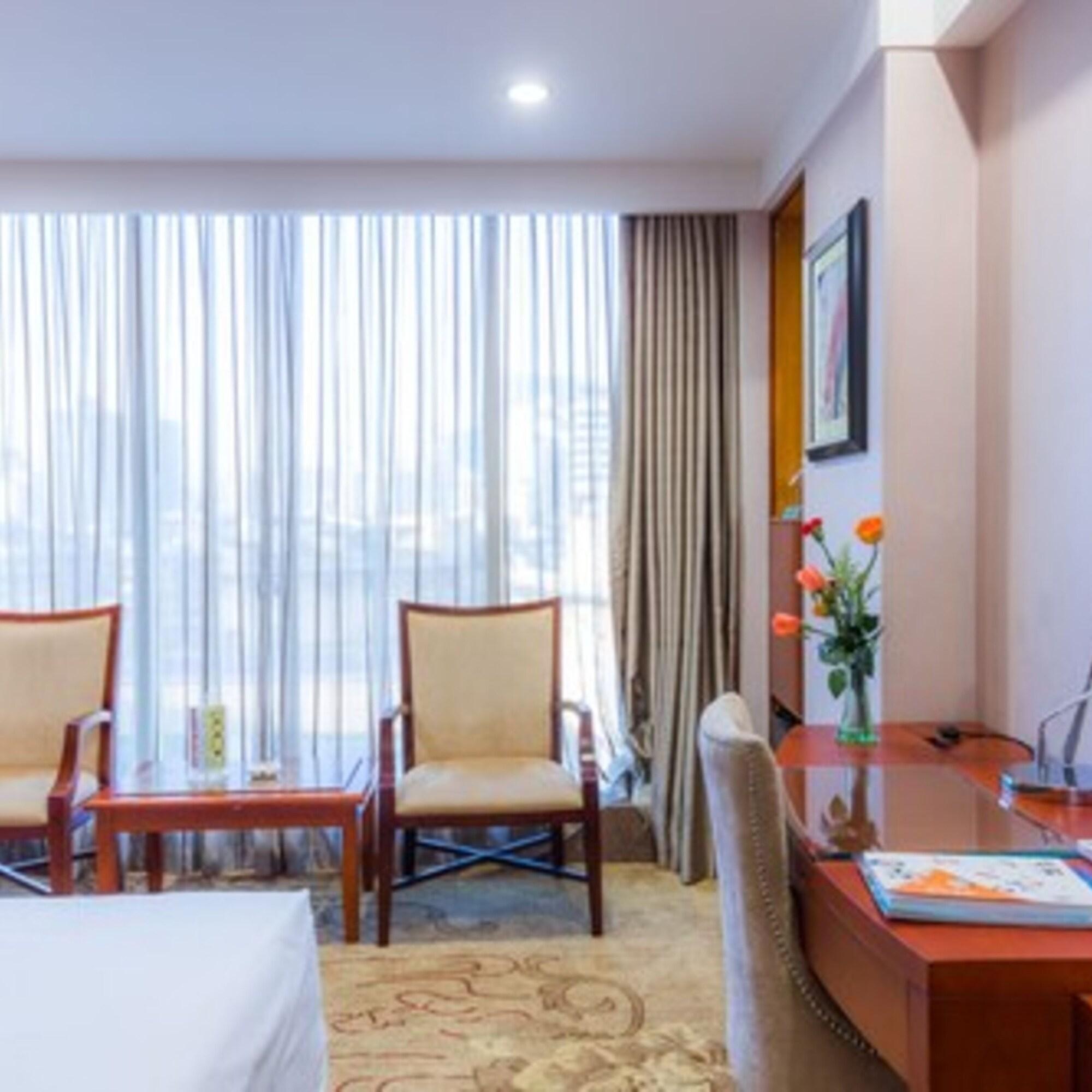 Zhuhai Guotai Hotel Екстериор снимка